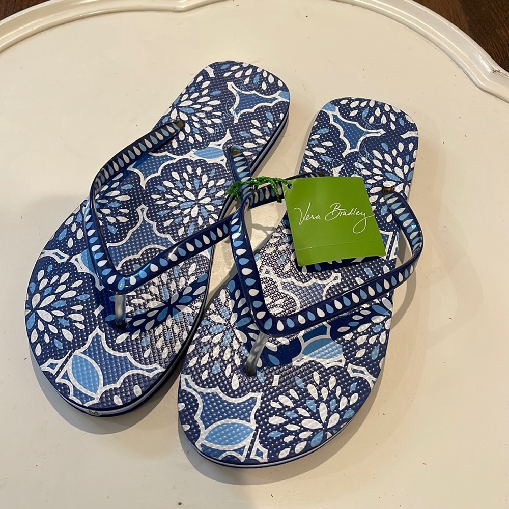 Vera Bradley, size 9, brand-new flip-flops